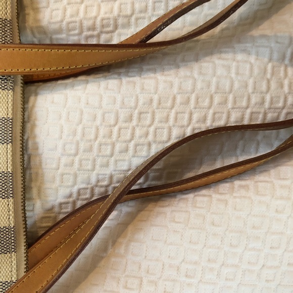 Louis Vuitton Totally MM Damier Azur Tote 100%Auth- discontinued style - Picture 4 of 6